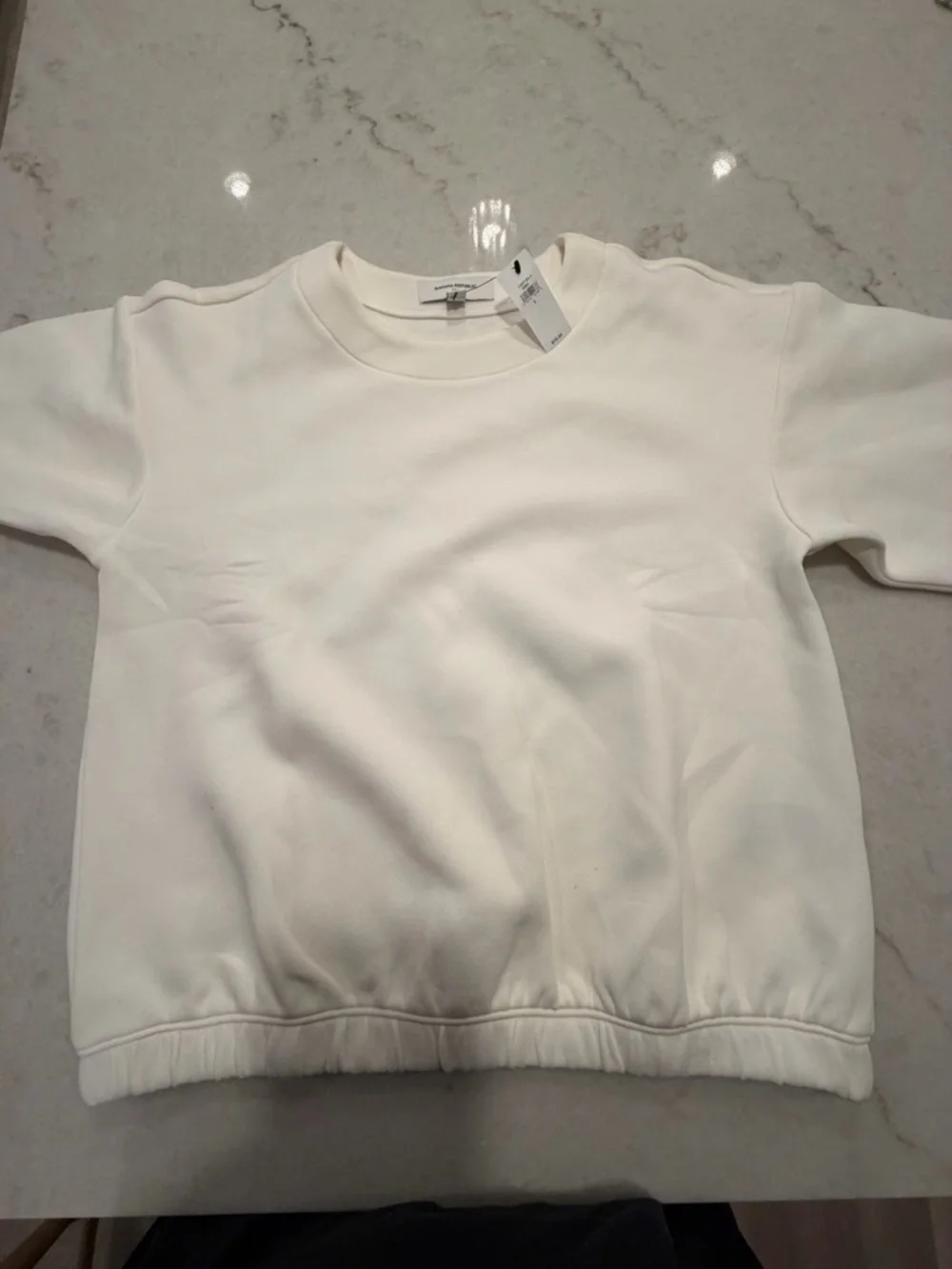 BANANA REPUBLIC Everyday Minimal Cream Crewneck Sweatshirt! NWT! S - Picture 4 of 5